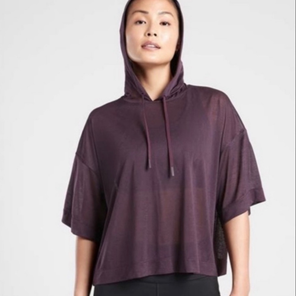Athleta top